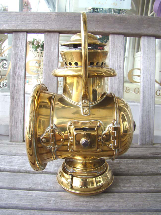 A rare early 20th century brass driving lantern made by C.T.Hamm of Rochester, N.Y., circa 1908 — image 5